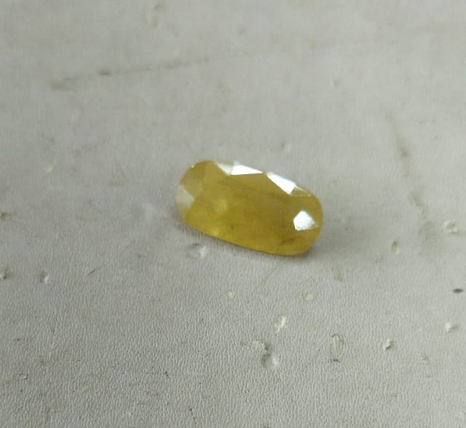 Yellow Sapphire 41